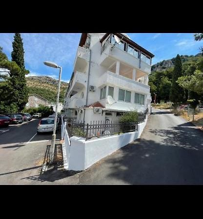 Apartments Sveti Stefan-Marko Exterior photo